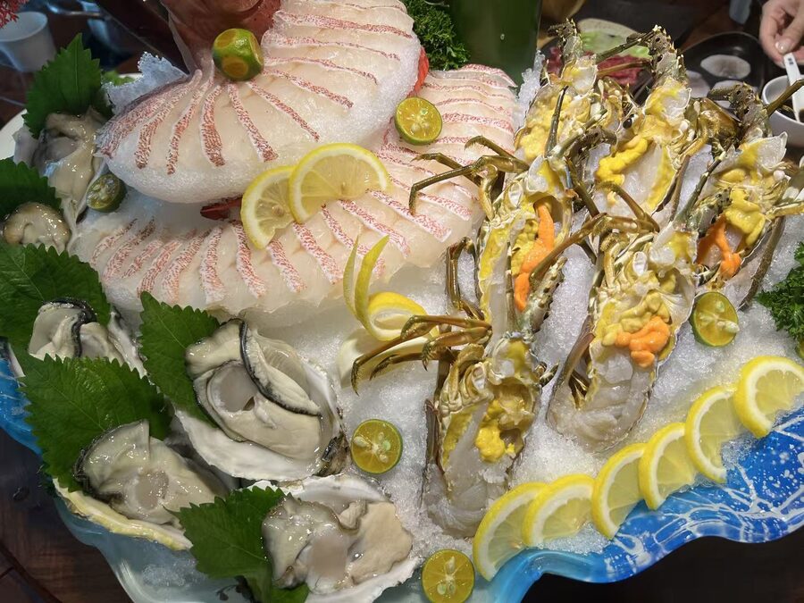 Lobster and East Star Grouper seafood hot pot